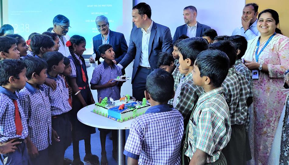 GivingBackMumbaicarousel