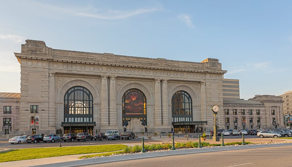 view of Kansas City Union Station front entrance from street