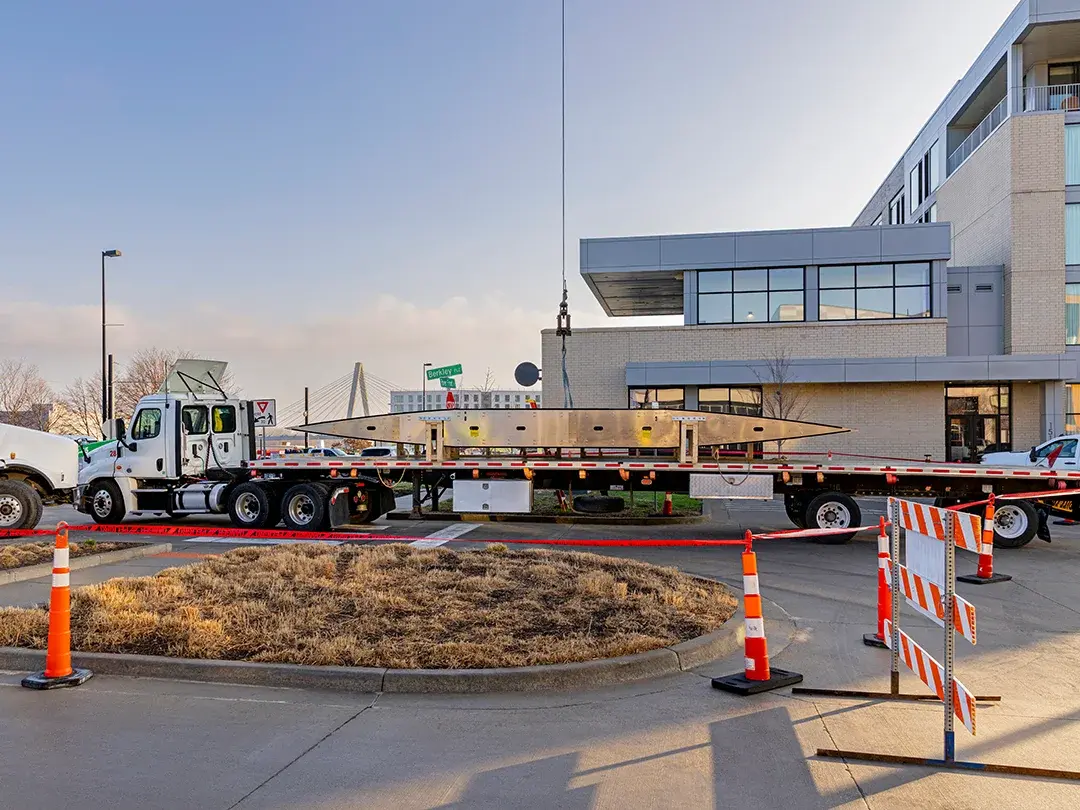 components of pavilion arrive on truckbed