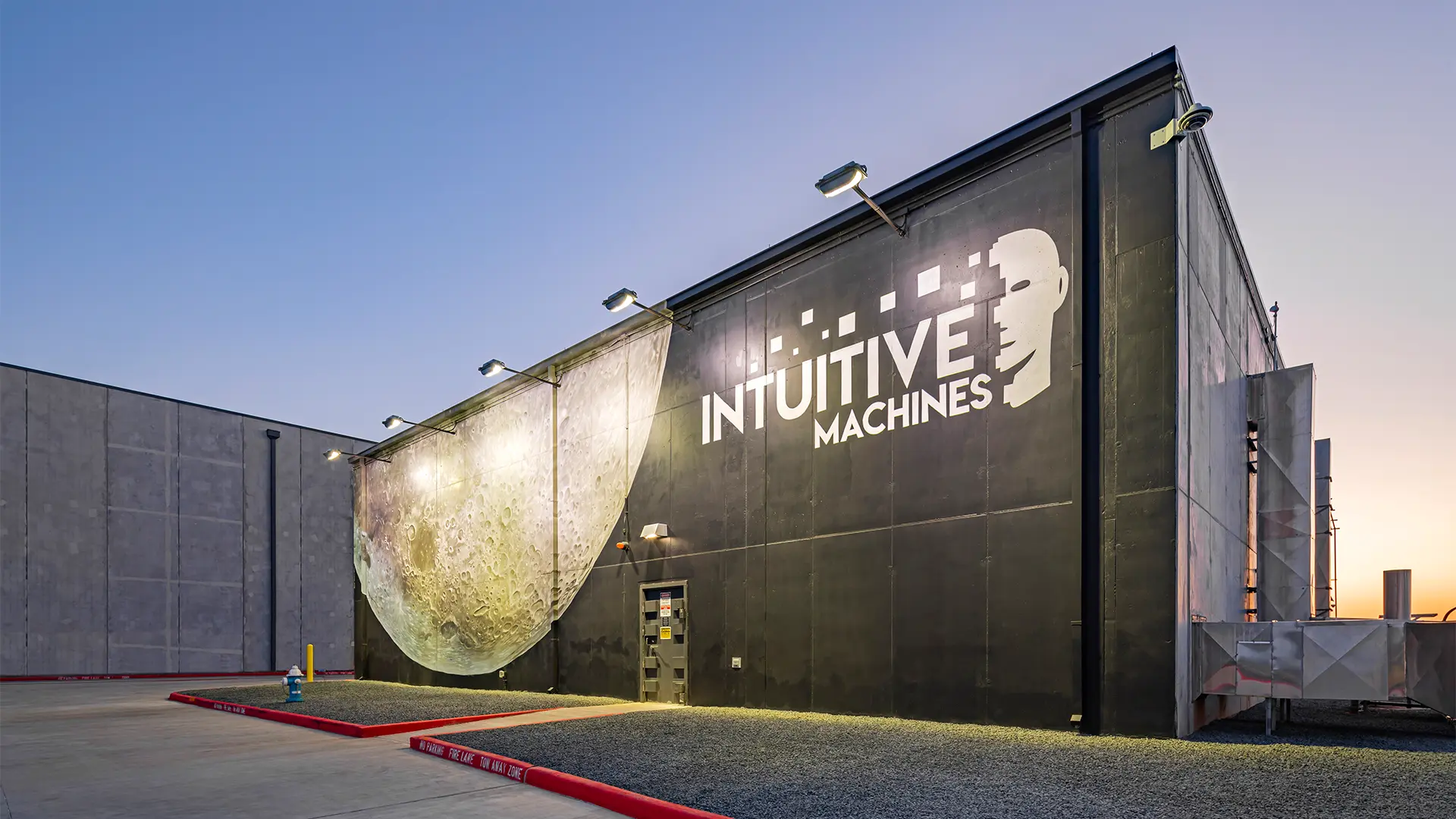 Lunar Operations Center, Flame Range